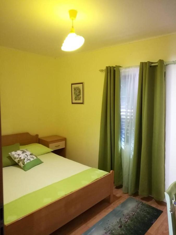 Seaside House For Families With Children Cove Tvrdni Dolac, Hvar - 2057 Gdinj Exterior photo